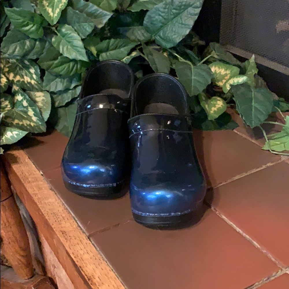 Dansko blue professional shoe size 40